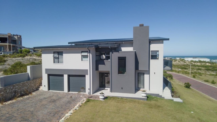 3 Bedroom Property for Sale in Stilbaai Oos Western Cape